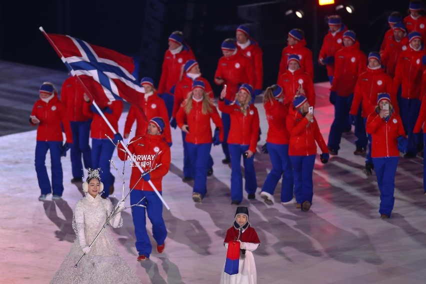 W Pjongczangu zapłonął znicz olimpijski