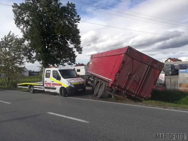 Kolizja w Bierdzanach na trasie Opole - Kluczbork.