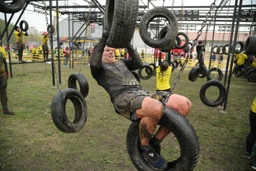 Runmageddon na Partynicach. Pierwszy dzień zmagań [GALERIA ZDJĘĆ]