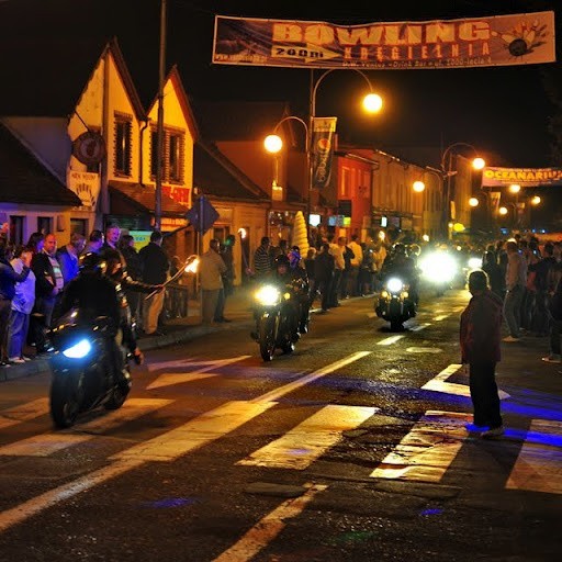 Jedną z atrakcji zlotu będzie motocyklowa parada z pochodniami. Na zdjęciu ubiegłoroczna edycja imprezy.