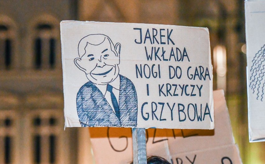 29.10.2020 Bydgoszcz. Protest branży gastronomicznej na...