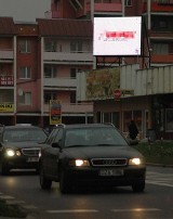 Reklamy w Brzegu oślepiają kierowców