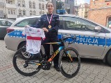 Policjantka z Chorzowa mistrzynią Polski w kolarstwie szosowym policjantów. Z zawodów w powiecie myślenickim przywiozła trzy medale