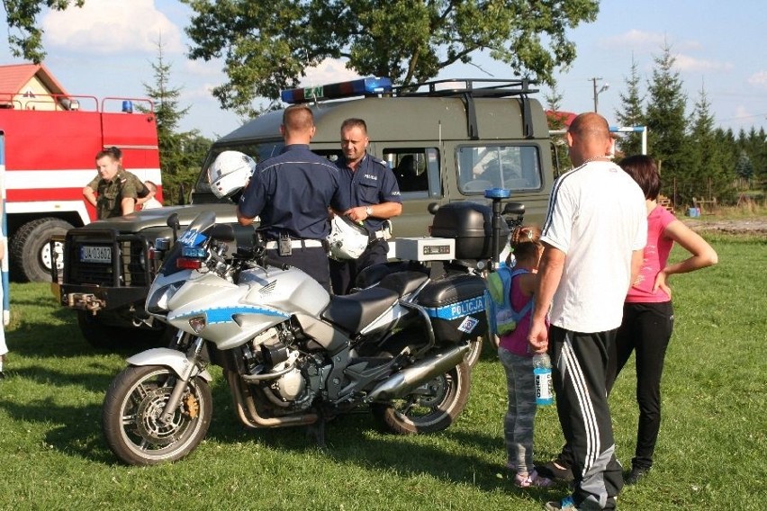 Na pikniku zjawili się także policjanci.