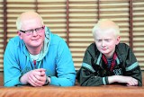 Są pastelowi, jak to albinosi. Bracia Ignaciakowie śmiało ruszają w świat. 
