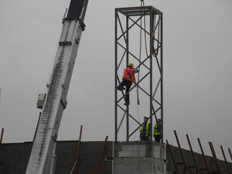 Powstaje największy McDonald's w mieście (FOTO, WIDEO)