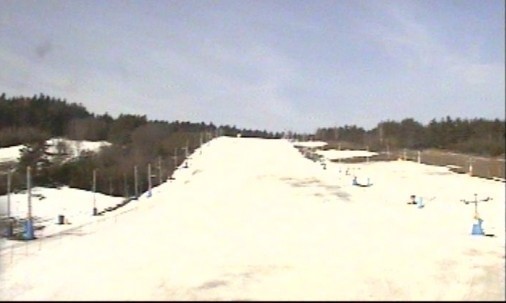 Jeśli dzisiaj w Niestachowie nie pojawią się narciarze, to ośrodek zostanie zamknięty a sezon zakończony. mimo ze lezy dużo sniegu.