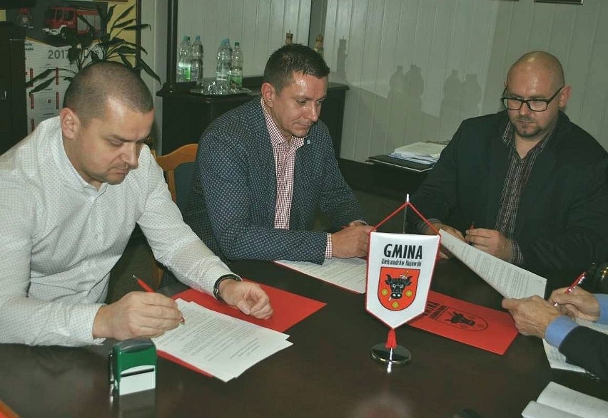 Od lewej: Gerard Stolarski (Ekoskład), Marcin Puczyński...