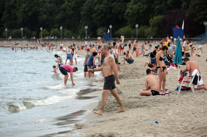 1000 zł na wakacje. Kto dostanie? Jak złożyć wniosek? Jaki...