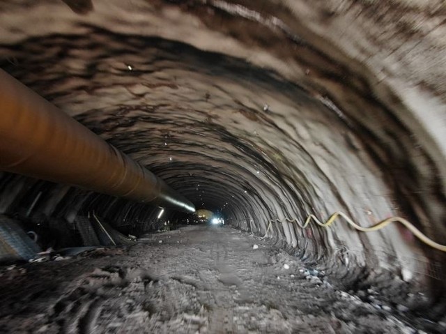 Sztolnia odkryta podczas drążenia tunelu na budowie S3 na Dolnym Śląsku.