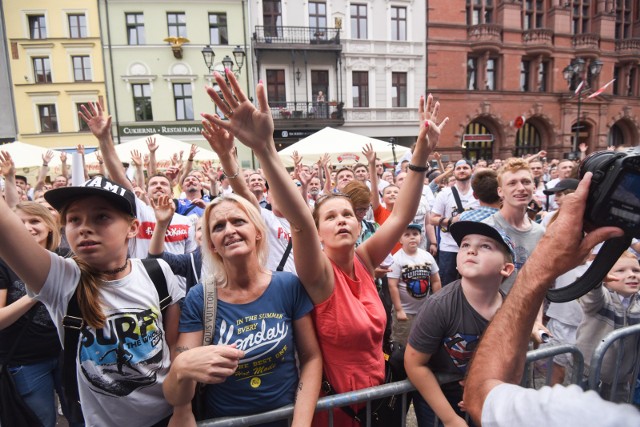 Od tygodnia żyjemy srebrnym medalem toruńskich koszykarzy.