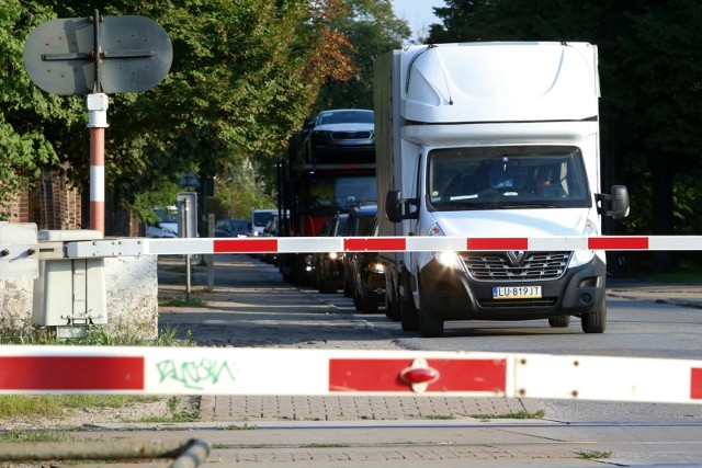 Zgodnie z obowiązującymi przepisami policjanci ukarali mieszkańca powiatu kolbuszowskiego mandatem w wysokości 2000 zł oraz 15 punktami karnymi.
