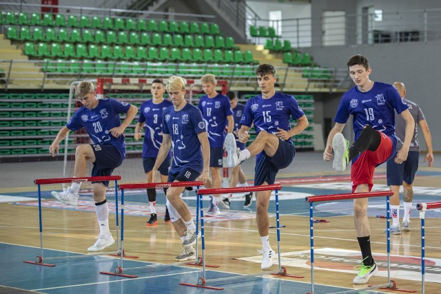 Siatkarze BKS Visła Proline Bydgoszcz rozpoczęli przygotowania do nowego sezonu.Aby zobaczyć zdjęcia z pierwszego treningu przesuń gestem lub strzałką w prawo>>>