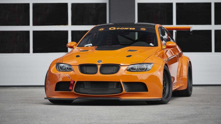 BMW M3 GT2 S Hurricane...