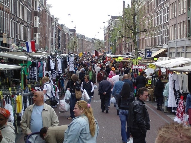 Targowisko w Amsterdamie.