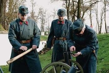 Na polach gminy Zielonki w pobliżu fortu Marszowiec zaplanowano efektowną inscenizację bitwy o Kraków z efektami pirotechnicznymi Fot. Paweł Stachnik