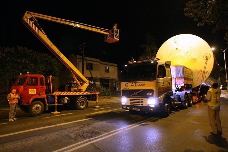 Potężny transport na ulicach Kielc (foto, film)