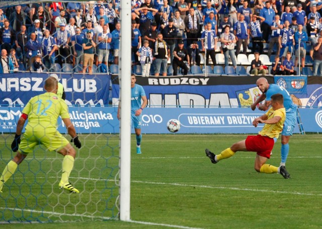 26.07.2022 r. Fortuna Puchar Polski: Ruch Chorzów - Znicz Pruszków.  Zobacz kolejne zdjęcia. Przesuwaj zdjęcia w prawo - naciśnij strzałkę lub przycisk NASTĘPNE