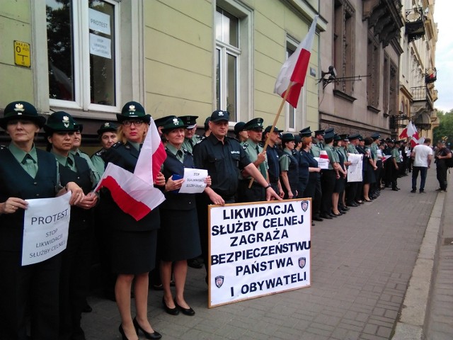 Tak w ubiegłym tygodniu protestowali wrocławscy celnicy