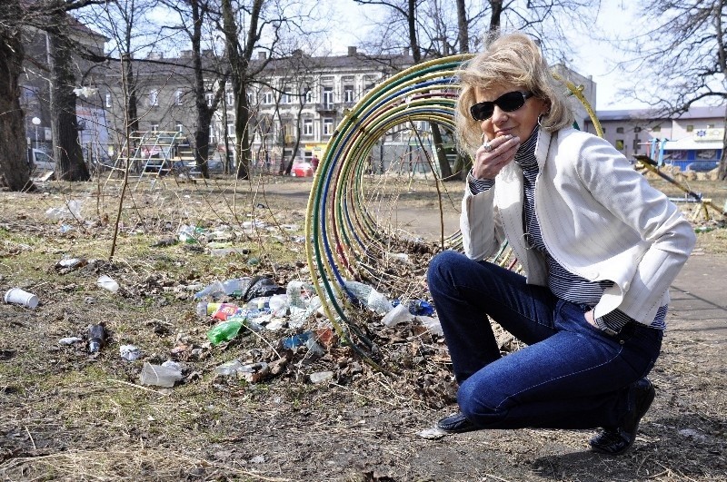 - Takie widoki na pewno nie służą prowadzonej przez nas...