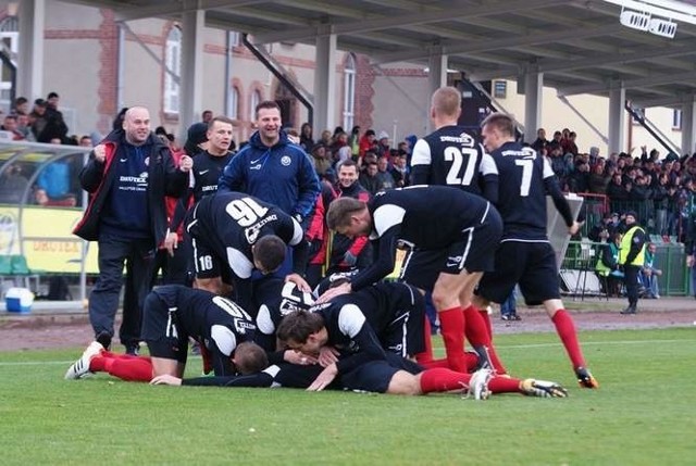 UKP przegrał z Druteksem-Bytovią Bytów 0:1 (0:0).