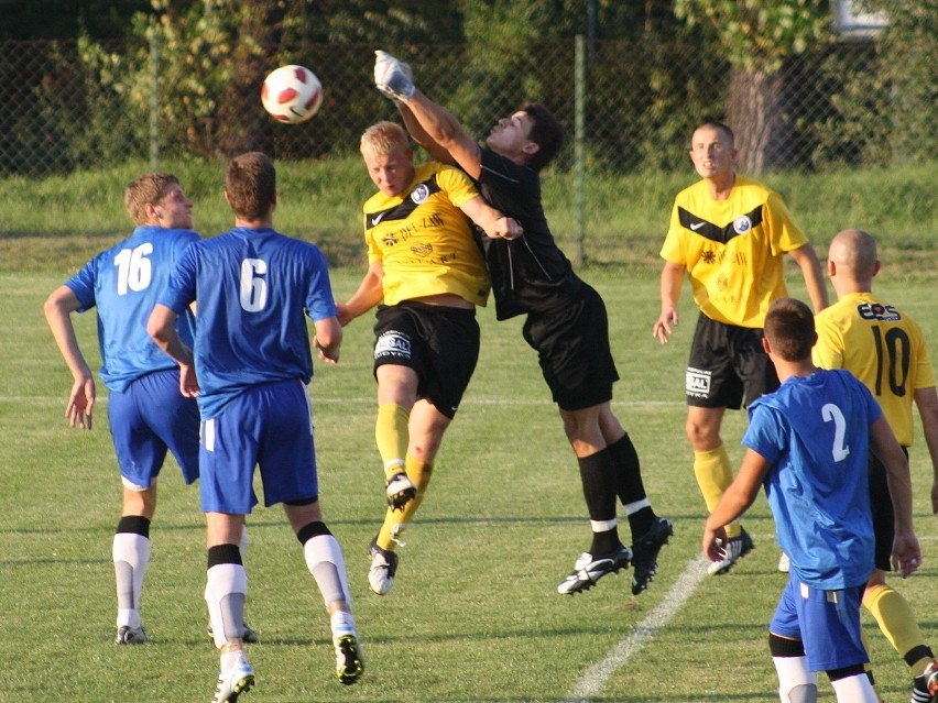 V liga Kraków 2011: AP 2011 Zabierzów - Świt Krzeszowice