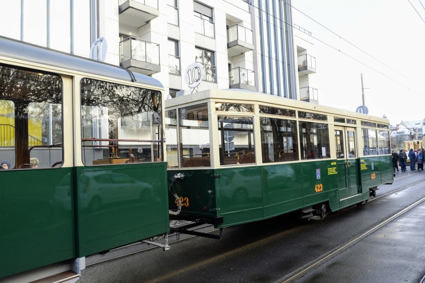 Poznaniacy są zachwyceni nowym-starym tramwajem!