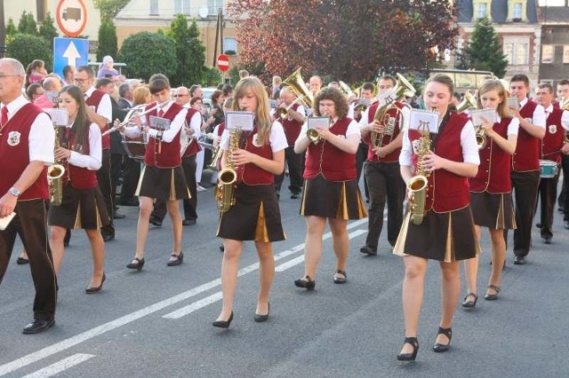 W gminie działają dwie orkiestry, a miasto słynie z Parady Orkiestr Dętych, w której biorą udział zespoły z kraju i zagranicy.
