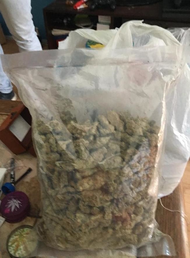 Bydgoscy policjanci przechwycili 2,5 kg narkotyków [zdjęcia]