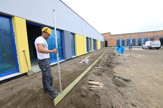 Przedszkole Miejskie nr 18, które powstaje na tzw. osiedlu JAR w Toruniu, przyjmie maluchy od 2 listopada bieżącego roku. Dyrektorem nowego przedszkola będzie Magdalena Noga.