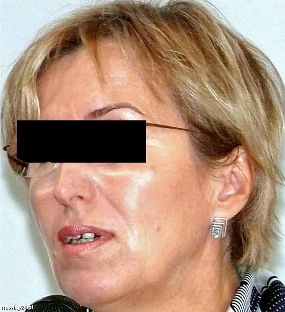 Halina W., naczelnik wydziału edukacji Urzędu Miasta w Stalowej Woli usłyszała prokuratorskie zarzuty.