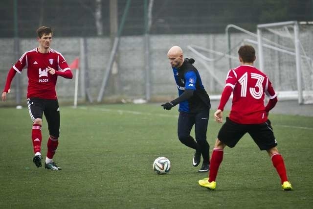 Testowany „polski” Gruzin, obrońca Zurab Ciskaridze, zagrał 90 minut z Wisłą Płock. Sprawdzany był też Mołdawianin Mihai Platica. Lepiej wypadł ten pierwszy.