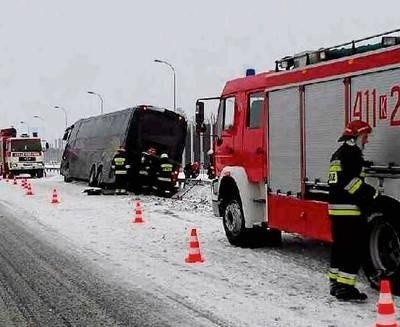 Wypadek autokaru z Izraela na autostradzie A4 FOT. PSP W BRZESKU