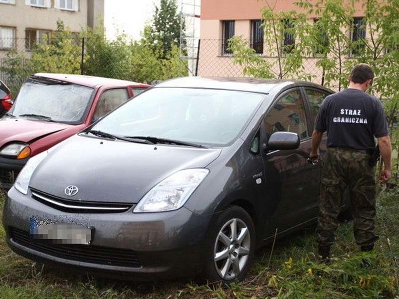 Pogranicznicy oszacowali wartość auta na około 90 tys. zł
