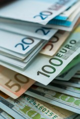 Dwie wpadki na granicy z nielegalną walutą. Ukrainki przewoziły dolary i euro