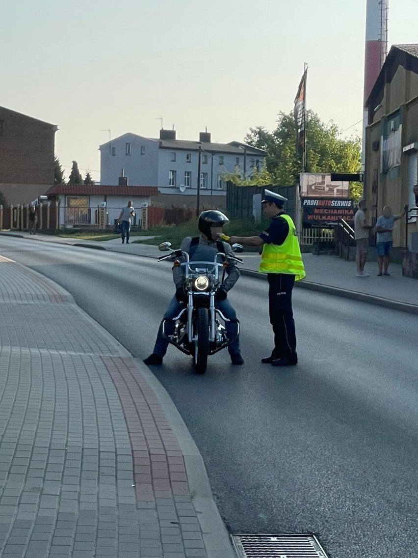 16 sierpnia w godzinach do 6 do 8 policjanci sprawdzali...