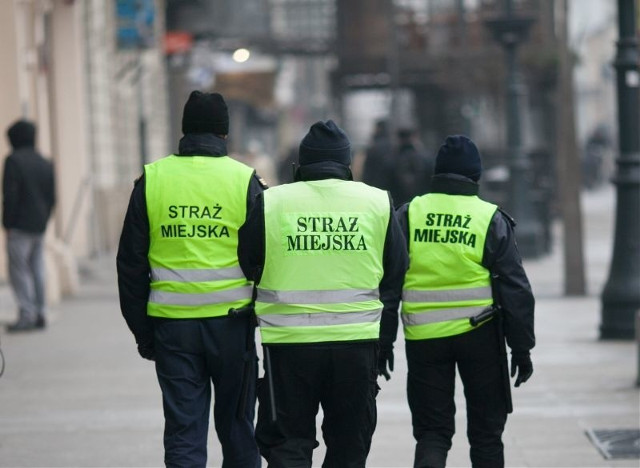 Straż miejska przynosi straty. Miasto ją likwiduje