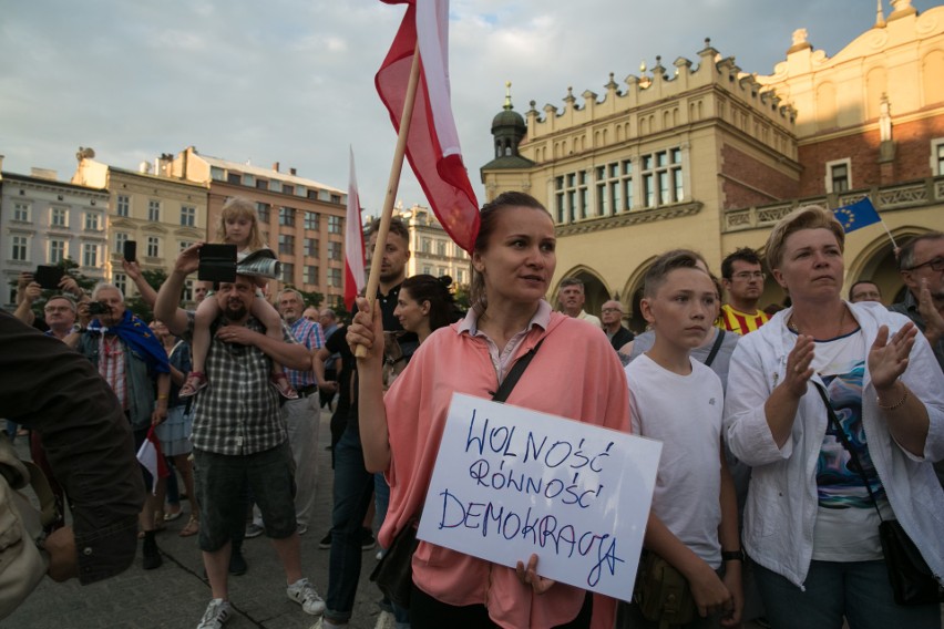 24 lipca 2017. Protest w obronie niezależności sądów na...