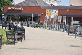 McDonald's w Malborku chce kupić bez przetargu grunt od miasta. Zgodę na transakcję muszą wyrazić radni. Jaka cena gruntu?