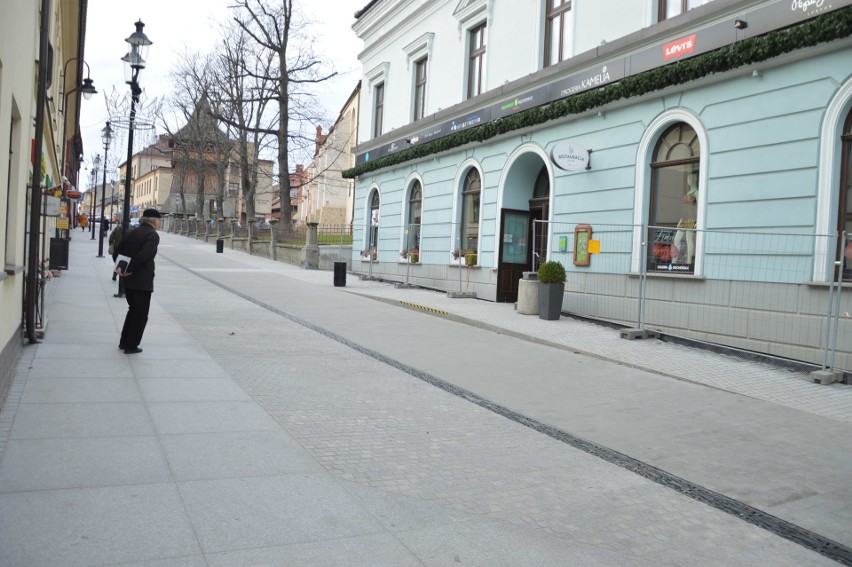 Bochnia. Plac Św. Kingi po przebudowie, roboty zostały już zakończone [ZDJĘCIA]