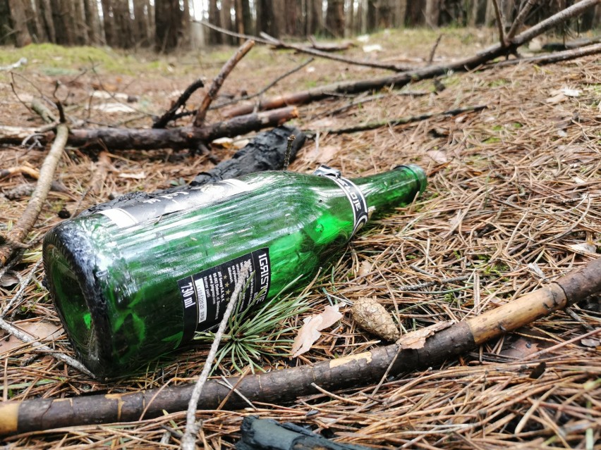 Trzebinia. Matka miała opiekować się 20-miesięczną córką. Tymczasem wódka lała się strumieniami. Wydmuchała 2,7 promila alkoholu