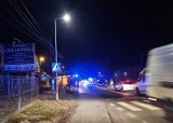 Gmina Zielonki. Zderzenie samochodu dostawczego z osobowym na drodze wojewódzkiej. Była osoba ranna i utrudnienia na drodze