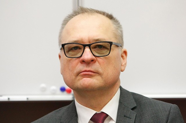 Prof. Radzisław Kordek, rektor Uniwersytetu Medycznego w Łodzi, będzie teraz wspierany - ale i kontrolowany - przez swoją radę uczelni