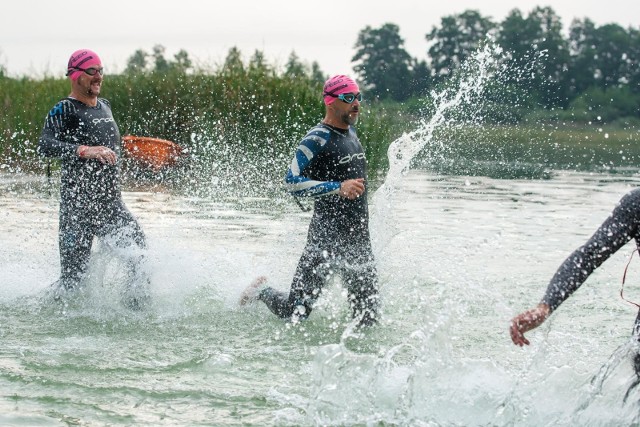 Kolejny raz najwięksi twardziele zmierzyli się w triathlonowych zawodach - Ocean Lava. Start do rywalizacji tradycyjnie zaplanowano w podbydgoskim Borównie, na terenie plaży publicznej. Pływanie (2 pętle dla dystansu 1/2 Ironman oraz 4 pętle dla dystansu pełnego) przeprowadzono w tamtejszym jeziorze. Następnie zawodnicy ruszyli stamtąd w trasę kolarską, prowadzącą między Borównem a okolicami mety przy stadionie bydgoskiego Zawiszy. Trasa biegowa prowadziła z kolei drogami spacerowymi po terenie Myślęcinka. W sobotę uczestnicy rywalizowali na dystansie powszechnie nazywanych Ironmam (3,8 km pływania; 180 km jazdy na rowerze; 42,195 km biegu) lub na dystansie o połowę krótszym.Na niedzielę zaplanowano rywalizację w sprincie.