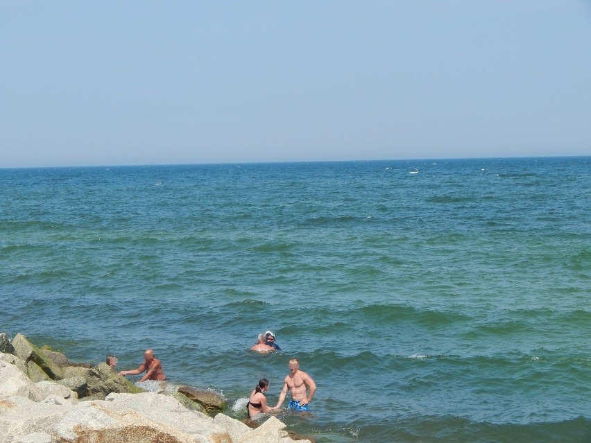 Dzięki plażowiczom dwie nastolatki bezpiecznie wyszły z wody