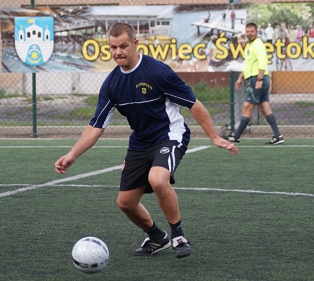 W drużynie Scorpion gra srebrny medalista Igrzysk Olimpijskich  w Barcelonie Andrzej Kobylański.