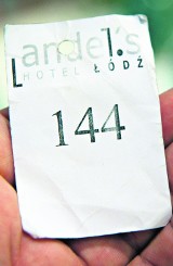 Brudne numerki w eleganckim hotelu 
