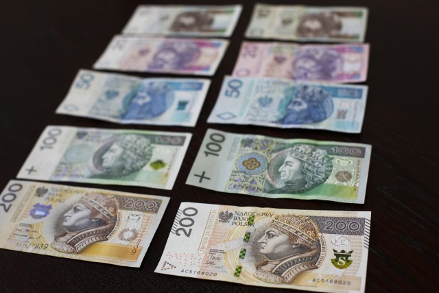 Małe pożyczki nie mogą przekroczyć 150 tys. zł, a duże - 2 mln zł.