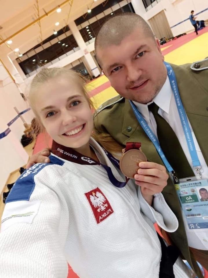 Poznańska judoczka, 20-letnia Eliza Wróblewska, dumnie...