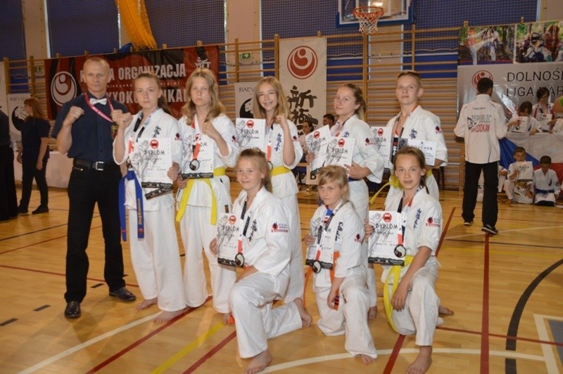 Morawica i Piekoszów na czołowych miejscach w karate